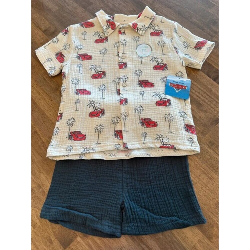 Disney Cars Lightning McQueen 2 Piece Outfit Set 4T NWT